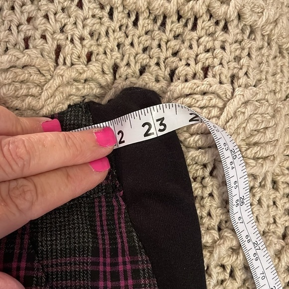 Lane‎ Bryant Women’s Slacks  20R plaid gray & purple Zipper expanded waistband . - Picture 13 of 13